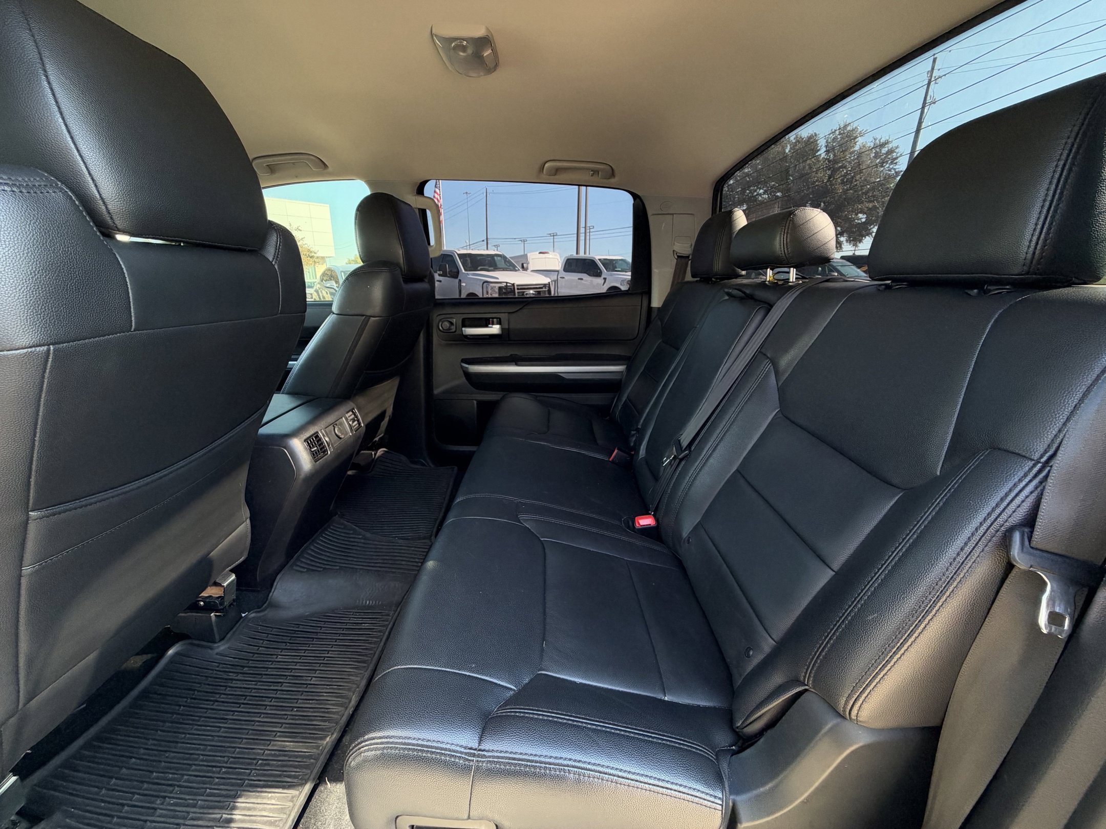 Used 2017 Toyota Tundra SR5 w/ SR5 Upgrade Package RWD image 25