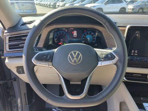 New 2026 Volkswagen Atlas SE image 18