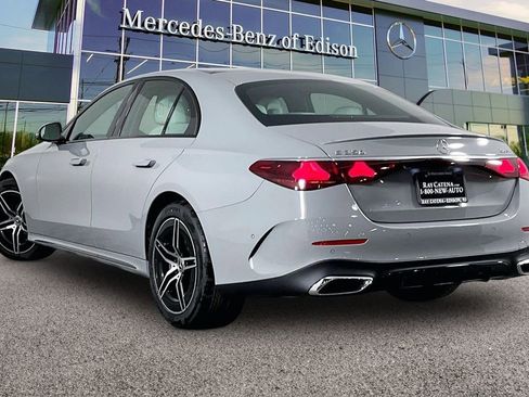 New 2026 Mercedes-Benz E 350 4MATIC Sedan image 3