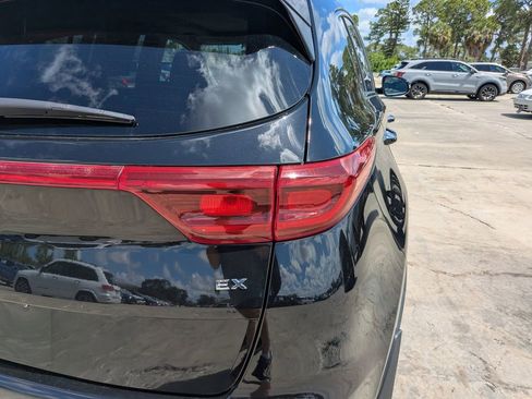 Used 2020 Kia Sportage EX w/ Option Group 15 FWD image 11