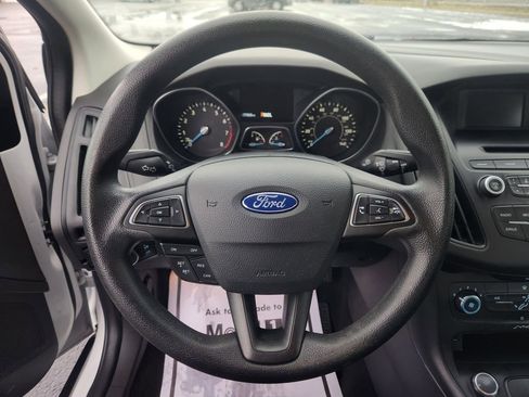 Used 2016 Ford Focus SE image 23