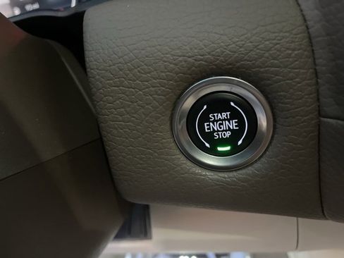 Used 2021 GMC Yukon Denali image 24