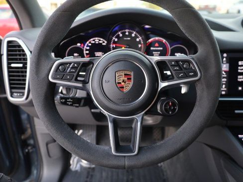 Used 2019 Porsche Cayenne AWD/4WD image 28