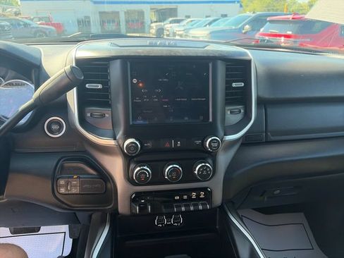Used 2024 RAM 2500 Big Horn w/ Off Road Package AWD/4WD image 17