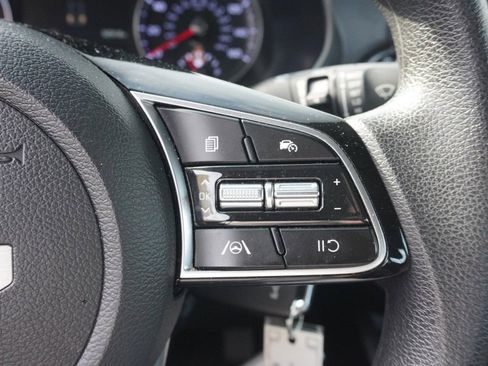 Used 2023 Kia Forte LXS image 34