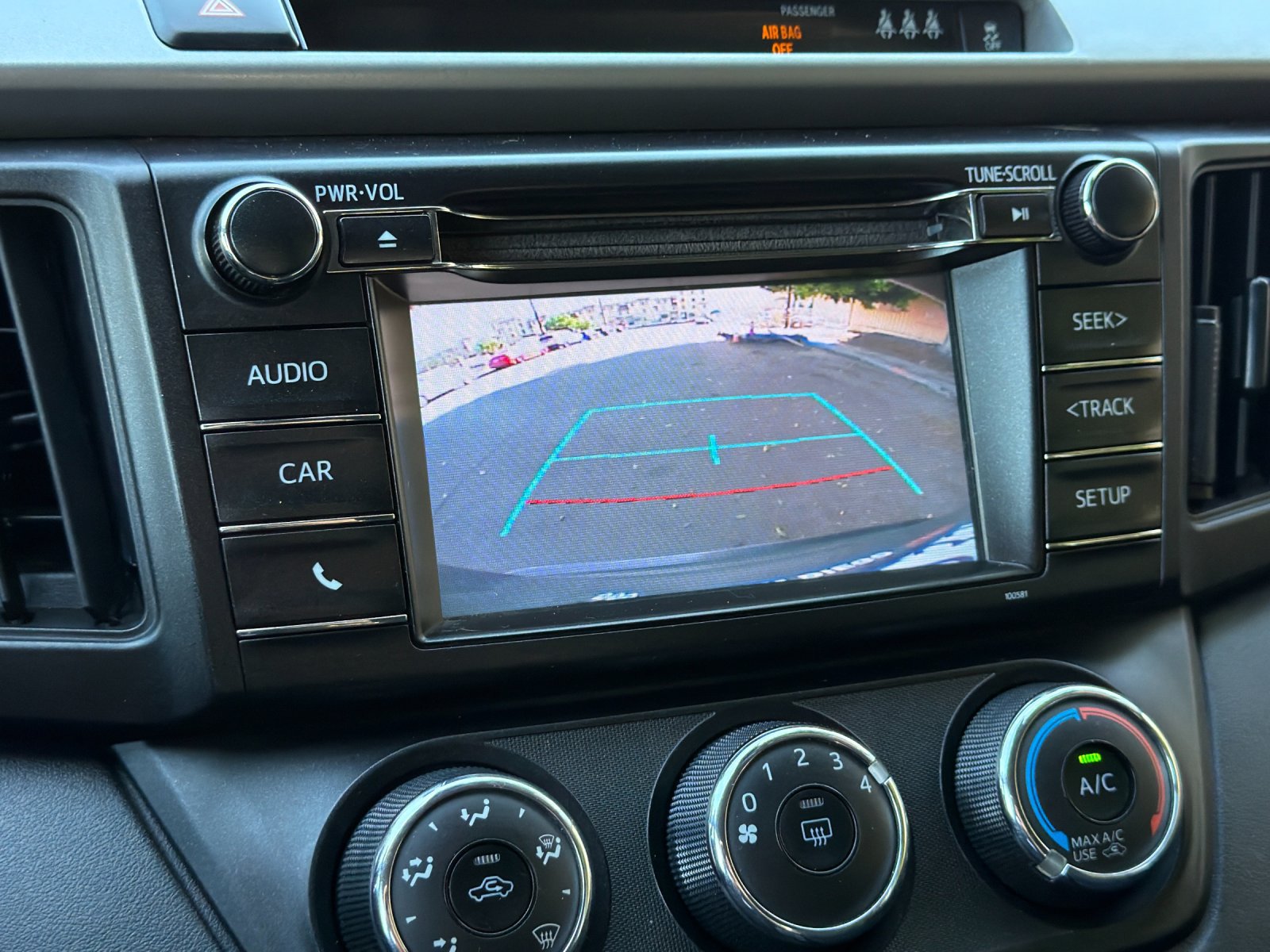 Used 2018 Toyota RAV4 LE w/ All Weather Liner Package FWD image 18