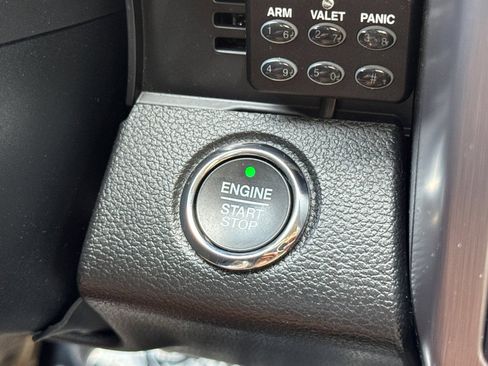 Used 2019 Ford Expedition Platinum RWD image 27