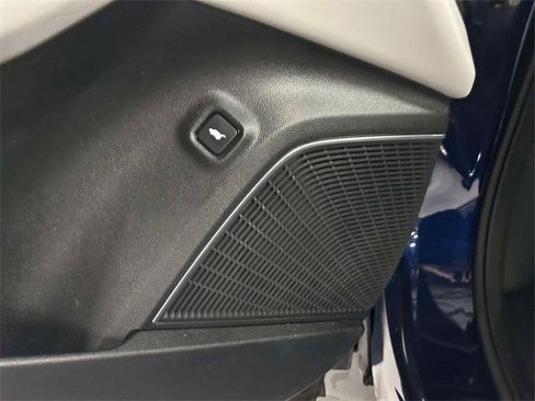 Used 2023 Acura MDX SH-AWD w/ Technology Package image 14