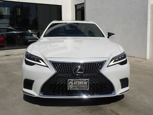 Used 2021 Lexus LS 500 RWD image 2