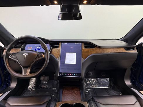 Used 2019 Tesla Model S Standard Range image 10