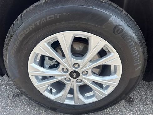 Certified 2025 Ford Escape Active w/ Cold Weather Package AWD/4WD image 10
