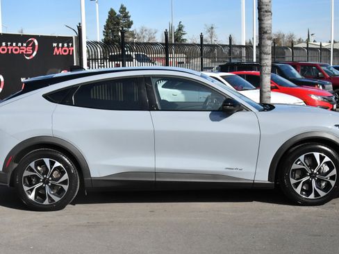 Used 2024 Ford Mustang Mach-E Select w/ Comfort Package Lite image 9