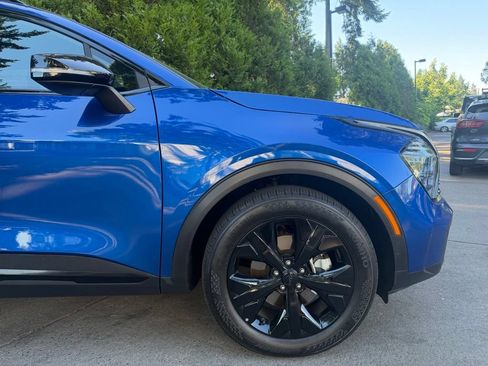 Certified 2025 Kia Sportage X-Line w/ Premium Package AWD/4WD image 2