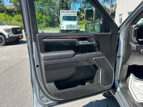 Certified 2026 GMC Sierra 1500 SLT AWD/4WD image 15