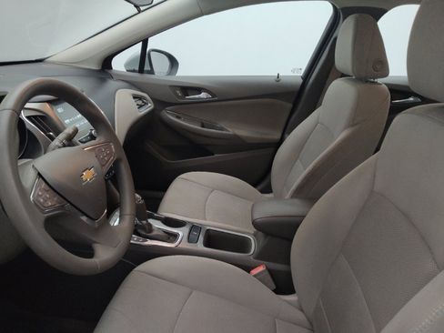 Used 2017 Chevrolet Cruze LT w/ Convenience Package image 17