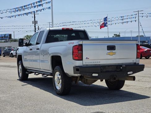 Used 2015 Chevrolet Silverado 2500 LT w/ LT Convenience Package AWD/4WD image 5