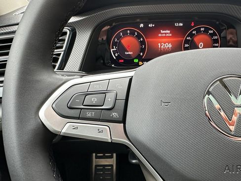 New 2026 Volkswagen Atlas Peak Edition AWD/4WD image 22