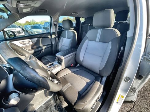 Used 2023 Chevrolet Blazer LT image 13
