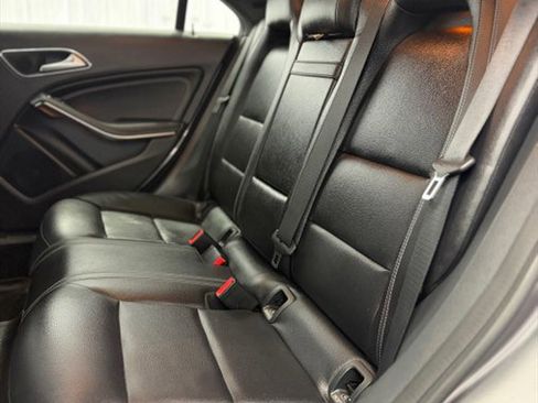 Used 2019 Mercedes-Benz CLA 250 4MATIC w/ Multimedia Package image 14
