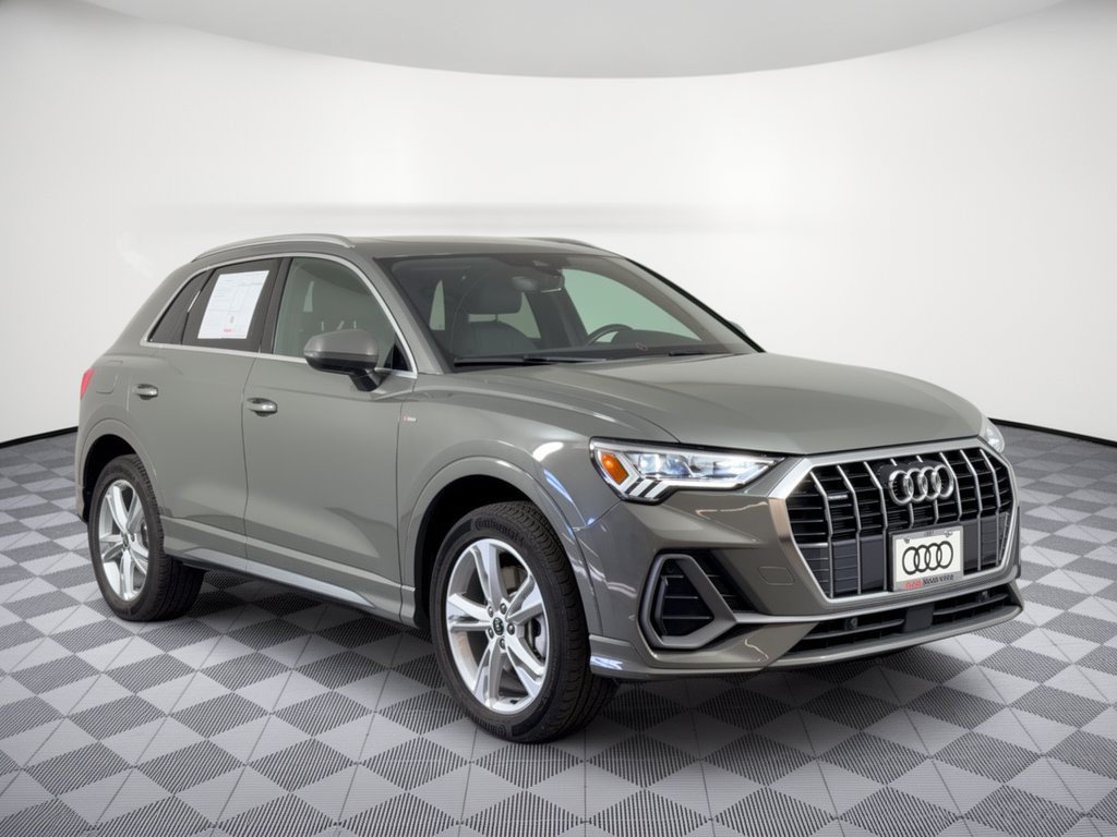 Used 2023 Audi Q3 2.0T Premium w/ Convenience Package AWD/4WD image 7