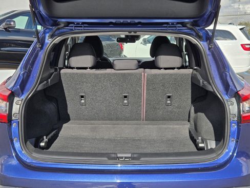 Used 2022 Nissan Rogue Sport S image 27