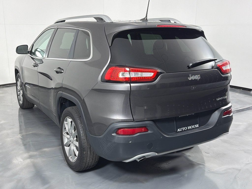 Used 2018 Jeep Cherokee Limited FWD image 7