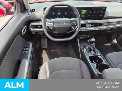 Used 2025 Kia K4 FWD image 6
