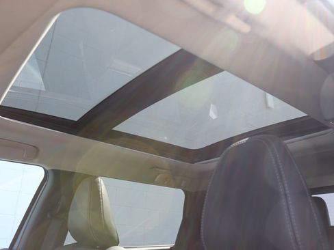 Used 2025 Mitsubishi Outlander SE image 6