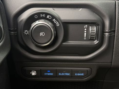 Used 2025 Jeep Wrangler Unlimited Rubicon 4xe w/ Safety Group AWD/4WD image 22