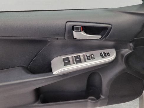 Used 2012 Toyota Camry SE FWD image 25