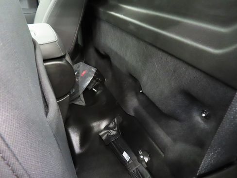 Used 2024 GMC Sierra 3500 SLE w/ SLE Convenience Package image 10