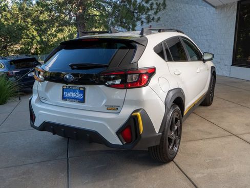 Used 2025 Subaru Crosstrek 2.5i Sport AWD/4WD image 6