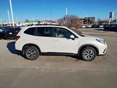 Certified 2023 Subaru Forester Premium image 6