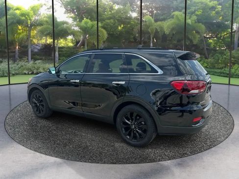 Used 2020 Kia Sorento S FWD image 7