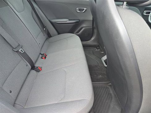 Used 2025 Kia K4 LX image 11