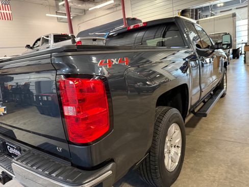 Used 2018 Chevrolet Silverado 1500 LT w/ All Star Edition AWD/4WD image 22
