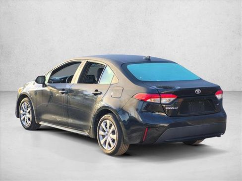 Used 2022 Toyota Corolla LE FWD image 5