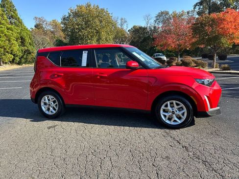 Certified 2024 Kia Soul LX w/ Option Group 015 image 2