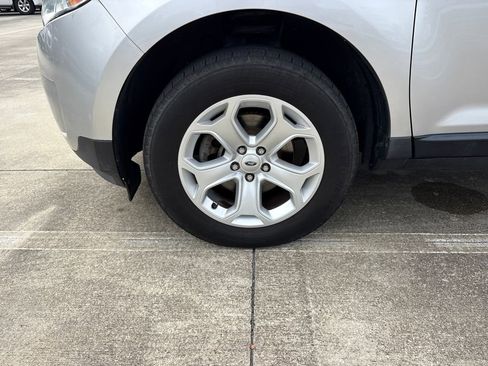 Used 2013 Ford Edge SEL image 12