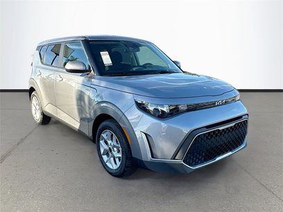 New 2025 Kia Soul LX
