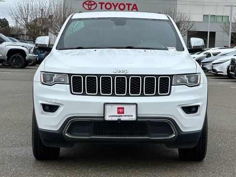 Used 2018 Jeep Grand Cherokee Limited image 9