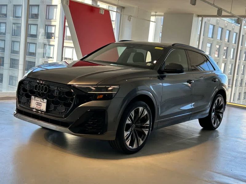 Certified 2025 Audi Q8 Premium Plus image 1