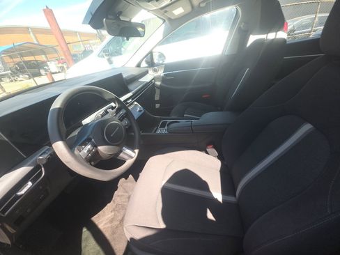 Used 2025 Hyundai Sonata SEL image 3