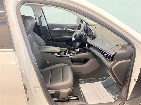 Certified 2025 Buick Envision Preferred image 12