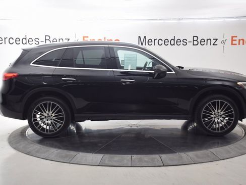Used 2023 Mercedes-Benz GLC 300 image 7