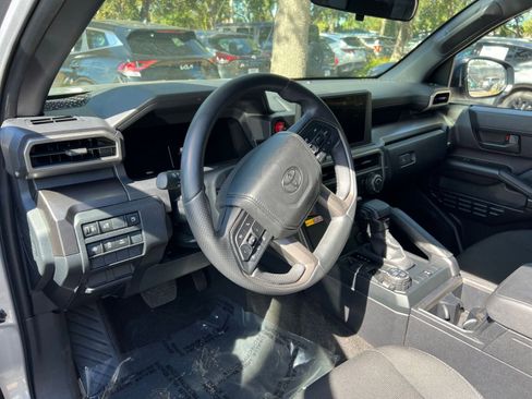 Used 2025 Toyota 4Runner TRD Off-Road image 28