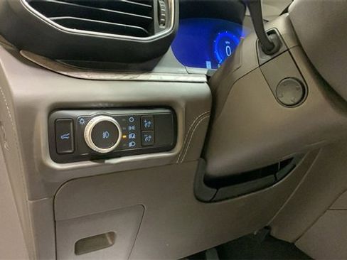 Certified 2023 Ford Explorer Platinum w/ Technology Package image 38