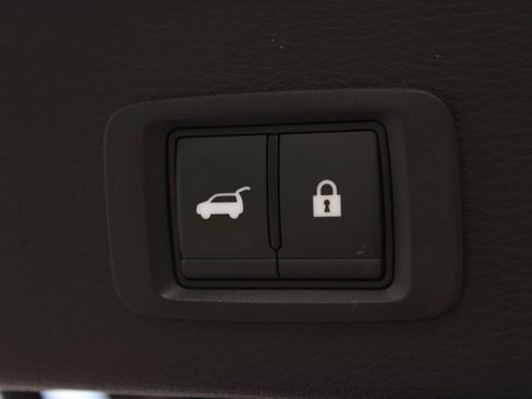 Used 2024 Mitsubishi Outlander SE Black Edition AWD/4WD image 9