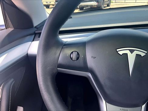 Used 2023 Tesla Model 3 Standard Range RWD image 22