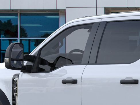 New 2026 Ford F550 4x4 Crew Cab image 20